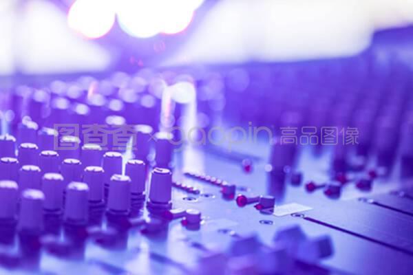 錄音棚混音臺專業音樂制作